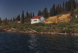 Branson's Lodge Outpost - Katseyedie River